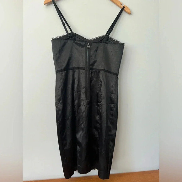 Guess Black & Cream Lace  Mini Dress | Size 3 - Picture 3 of 7